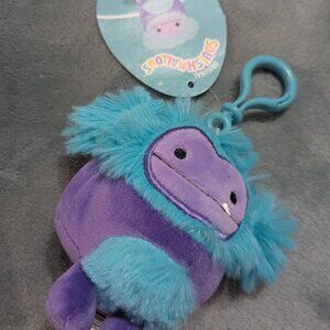 Buna big foot squishmallow clip